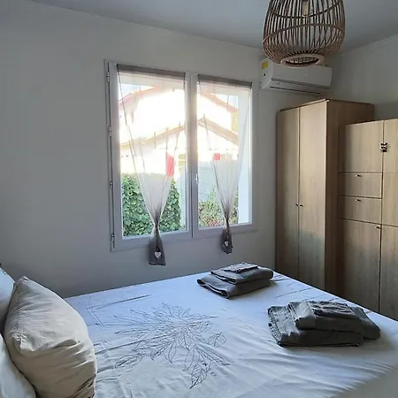 L'escale Du Bassin Casa de Férias *