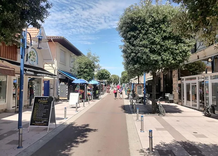 L'escale Du Bassin *